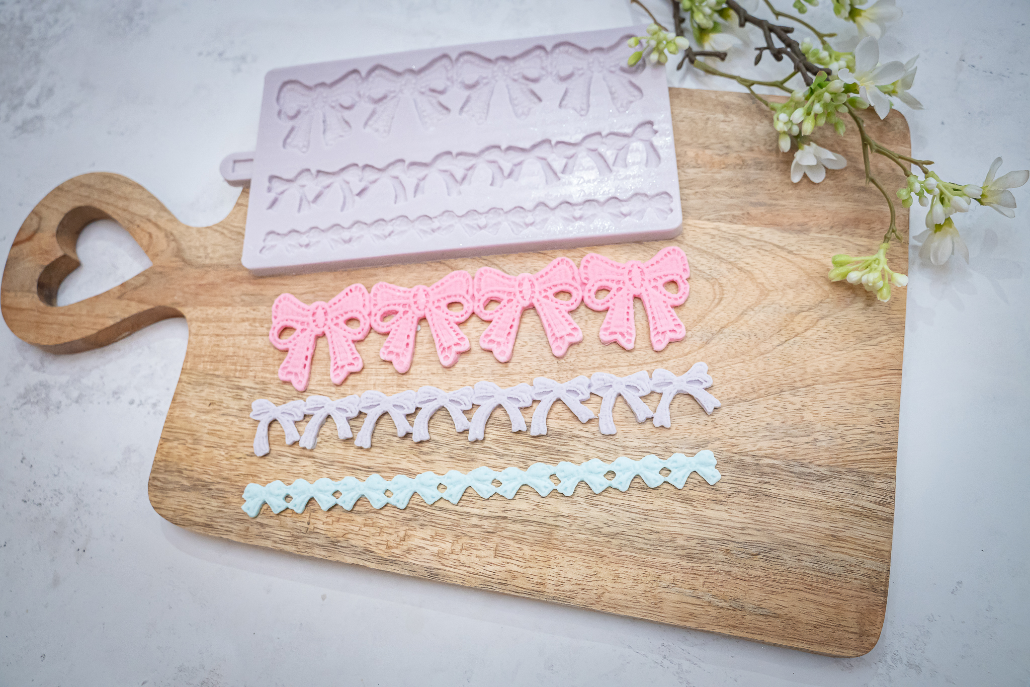karen-davies-lace-bow-borders-silikonform-schleifen-bord-re image 5