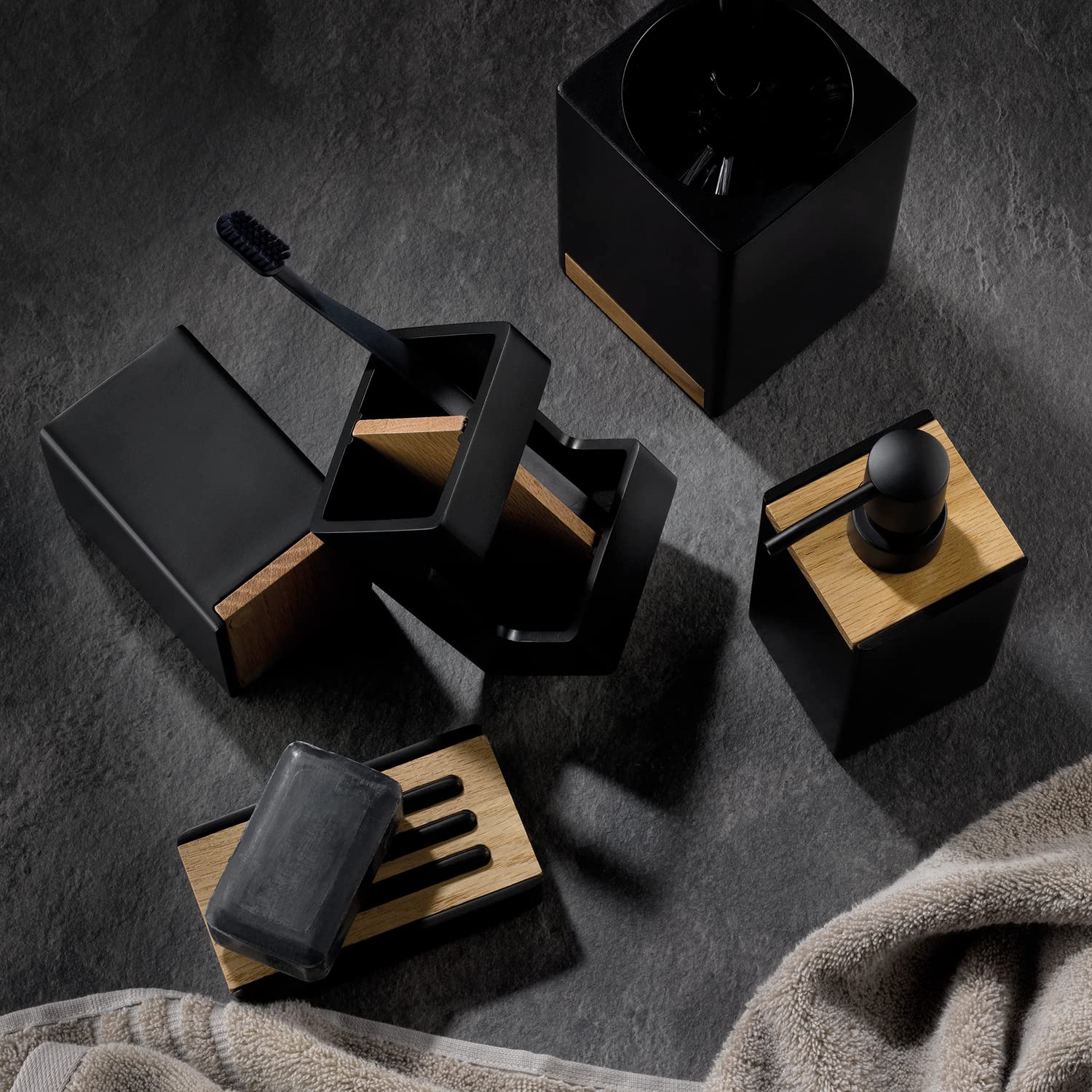 kela-cube-wc-garnitur-2-teilig-b-rste-und-topf-schwarz-polyresin image 6