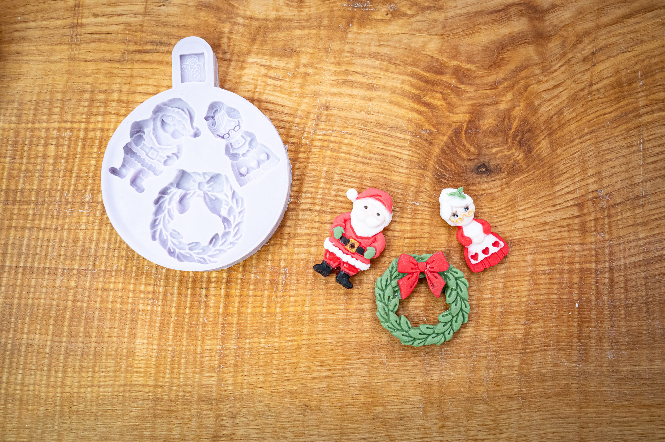 karen-davies-miniature-mr-mrs-claus-silikonform-weihnachten image 3