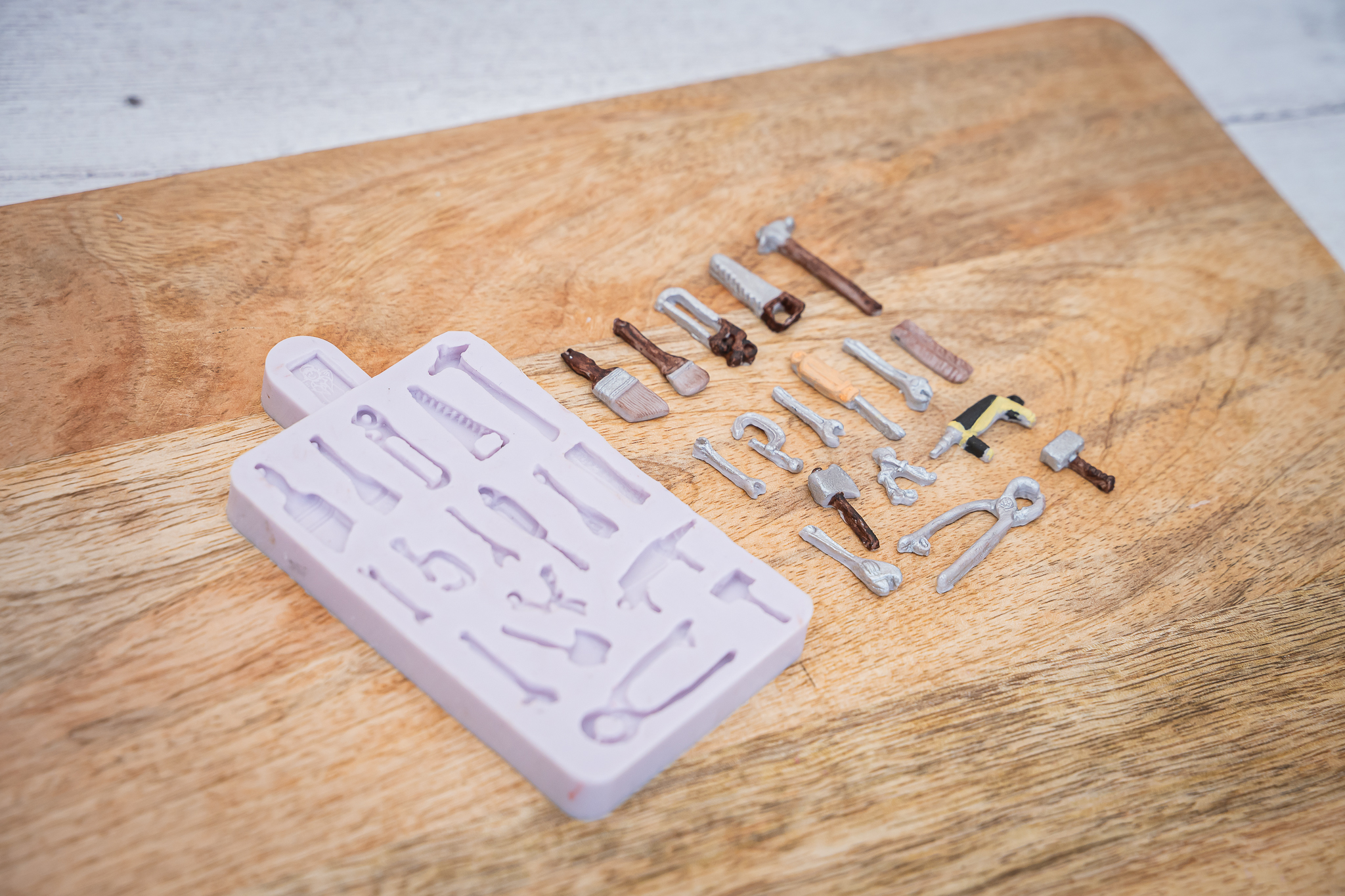 karen-davies-miniature-tools-silikonform-werkzeug image 4