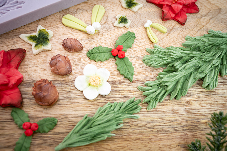 karen-davies-winter-wreath-silikonform-weihnachtskranz image 7