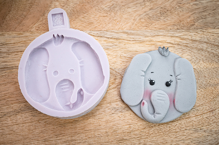 karen-davies-elephant-safari-faces-silikonform-tier-silikonform image 3