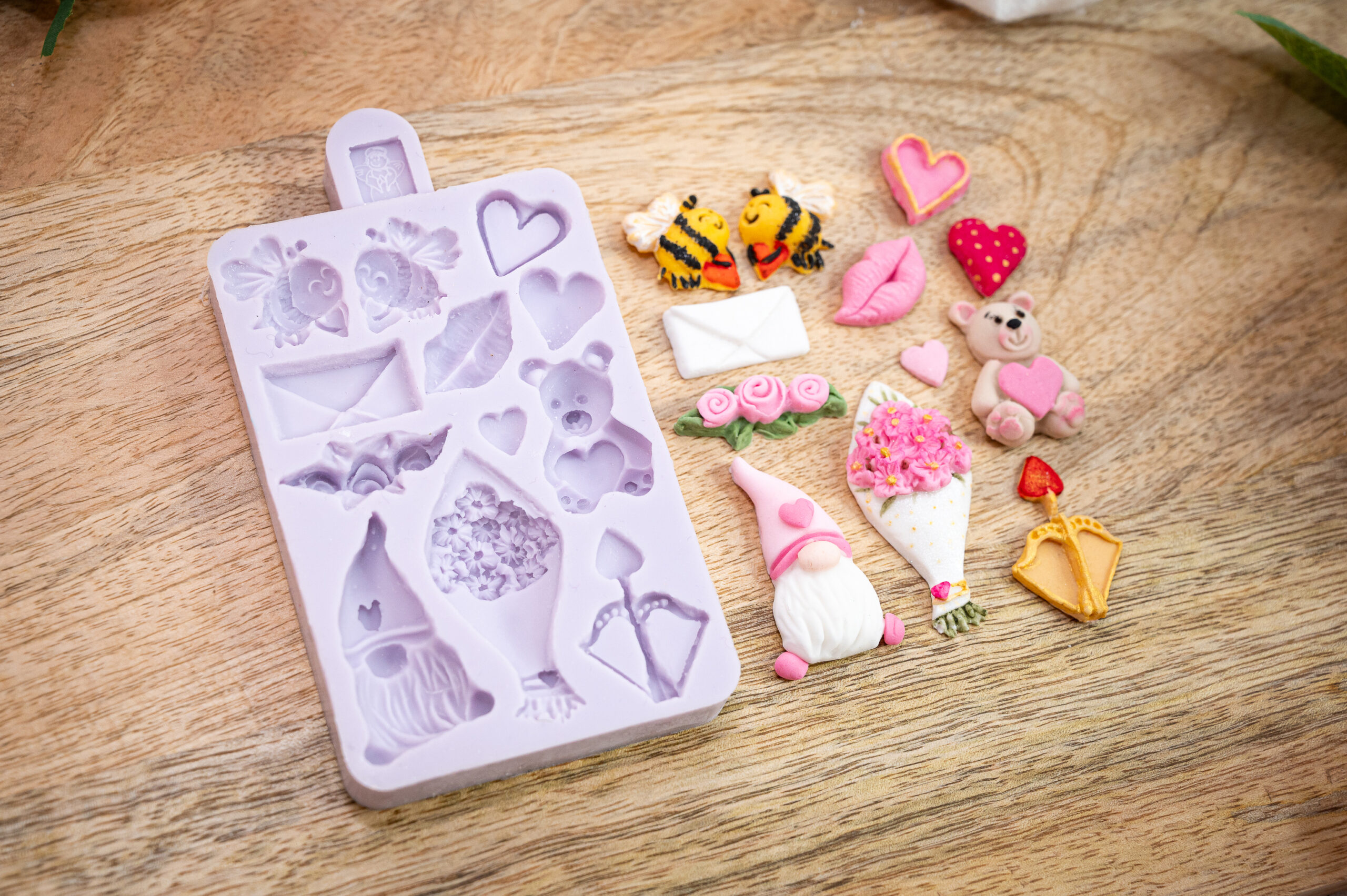 karen-davies-miniature-valentines-silikonform-valentinstag-mini-motive image 2