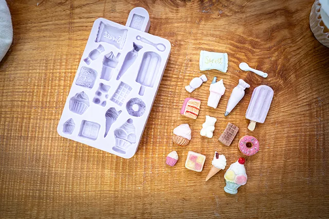 karen-davies-miniature-confectionery-silikonform image 1