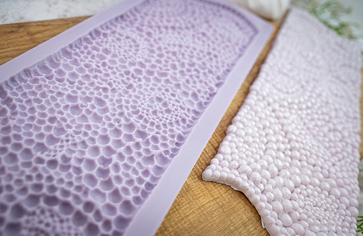 karen-davies-ornate-pearl-effect-silikonform-perlenbord-re image 6