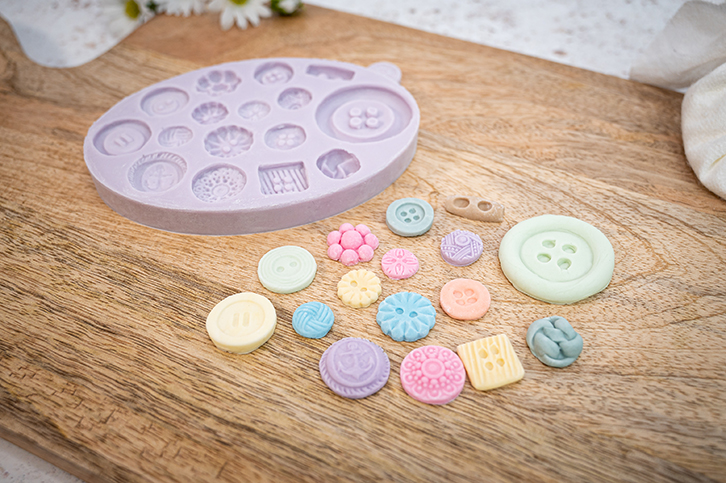 karen-davies-buttons-silikonform-kn-pfe-gemustert image 5