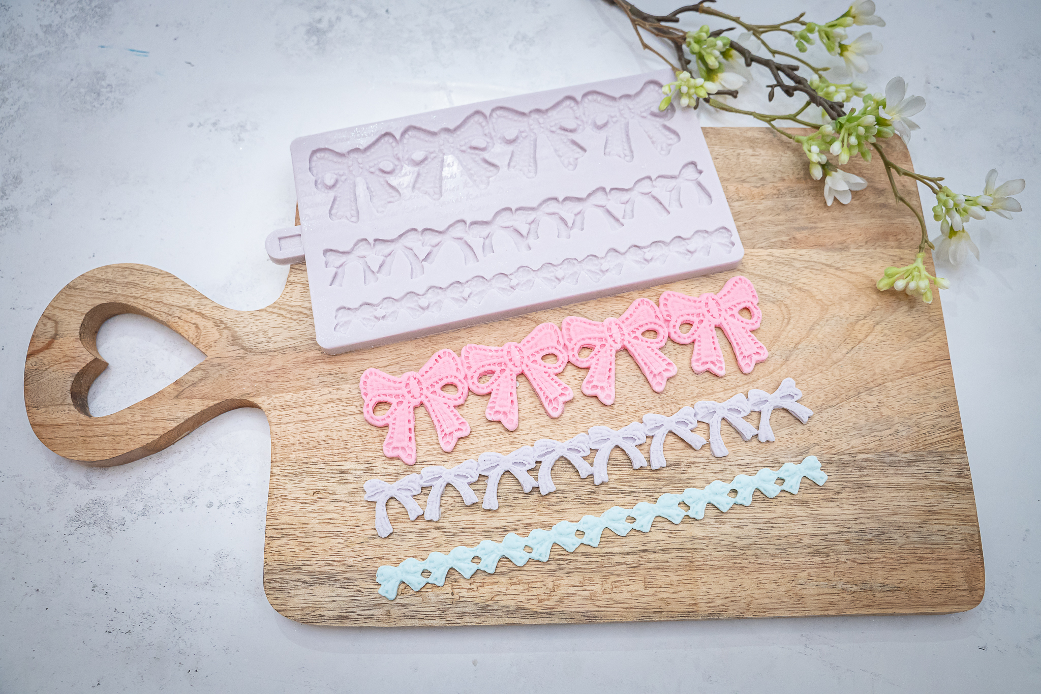karen-davies-lace-bow-borders-silikonform-schleifen-bord-re image 3