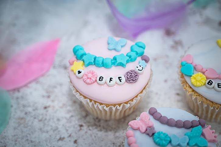 karen-davies-sugar-sip-galentines-cupcakes-silikonform image 4