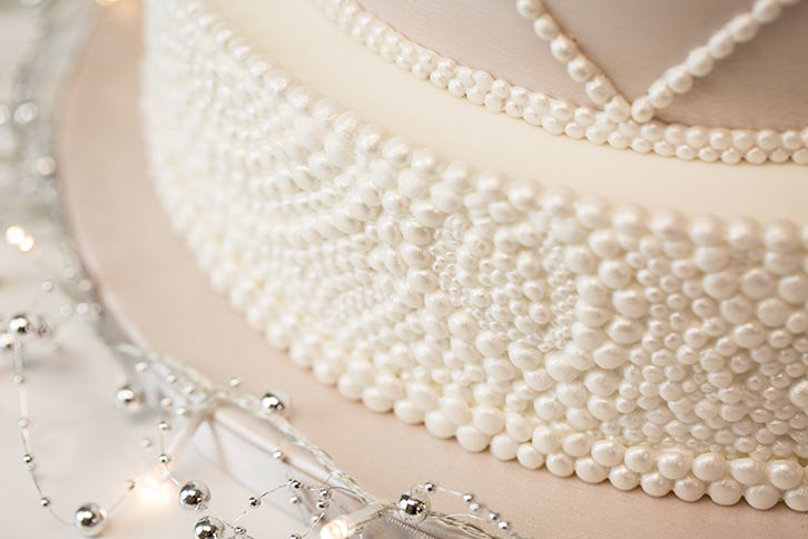 karen-davies-ornate-pearl-effect-silikonform-perlenbord-re image 7