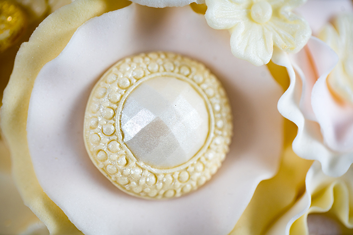karen-davies-vintage-brooch-silikonform image 7