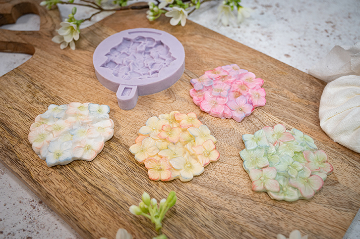 karen-davies-cupcake-top-hydrangea-silikonform-hortensie image 3