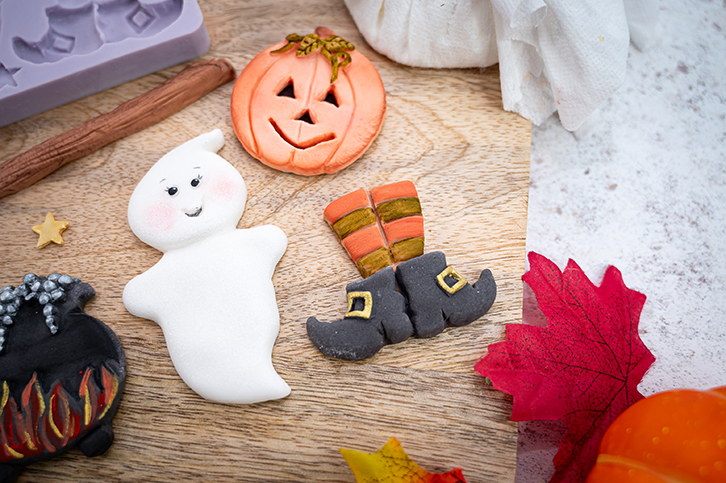 karen-davies-halloween-cookie-silikonform-geist-k-rbis-hexe image 7
