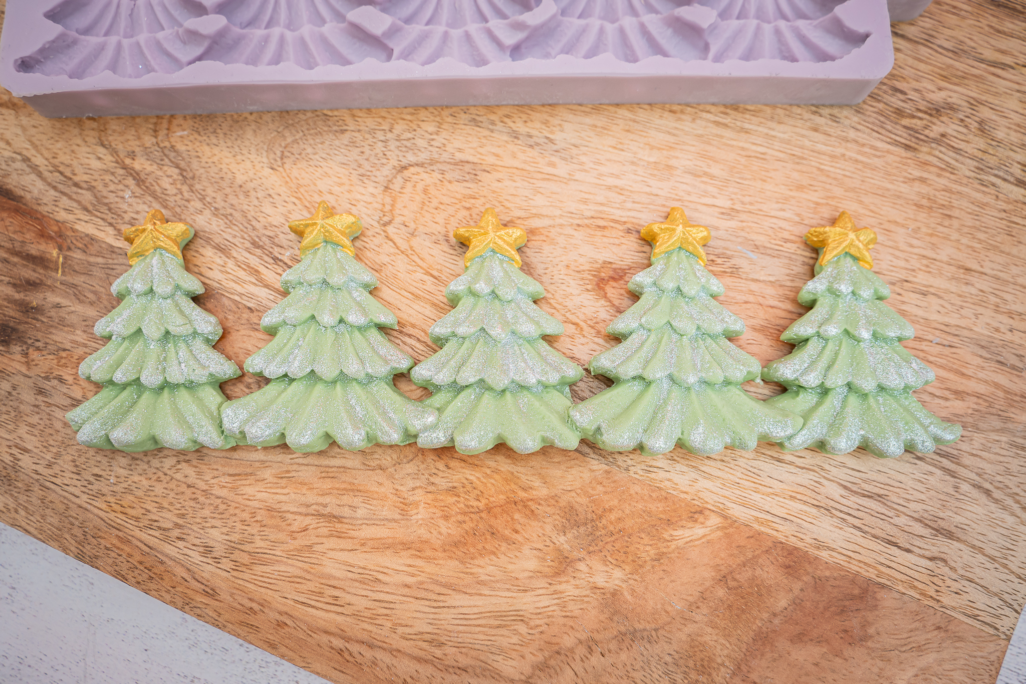 karen-davies-winter-tree-border-silikonform-tannen-borte image 4