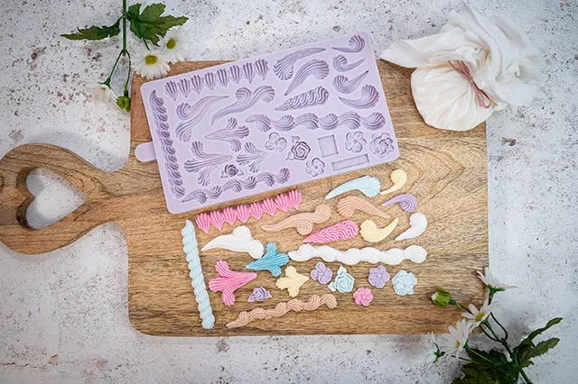 karen-davies-royal-icing-essentials-silikonform-lambeth image 1