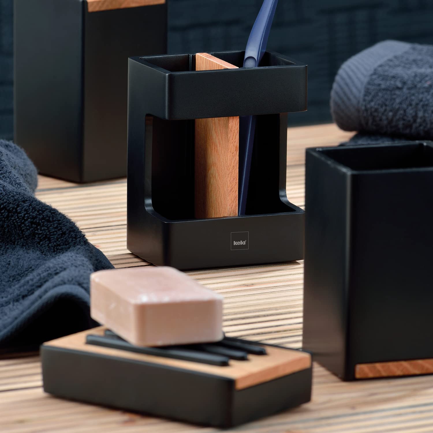 kela-cube-wc-garnitur-2-teilig-b-rste-und-topf-schwarz-polyresin image 7