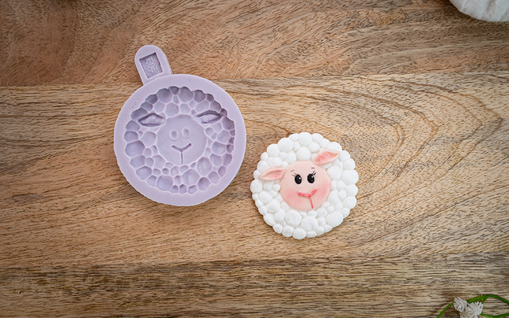 karen-davies-sheep-farm-faces-silikonform-schafgesicht image 3