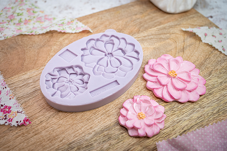 karen-davies-dahlia-silikonform-2-dahlien-designs image 3