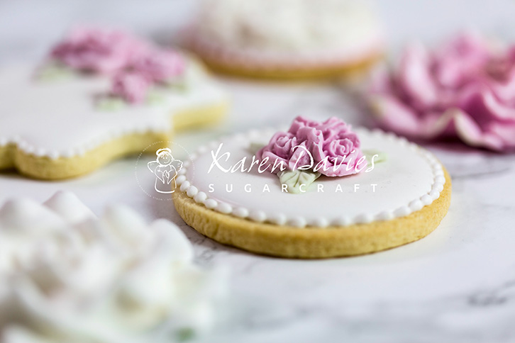 karen-davies-cupcake-top-three-roses-silikonform-cupcake-silikonform image 7