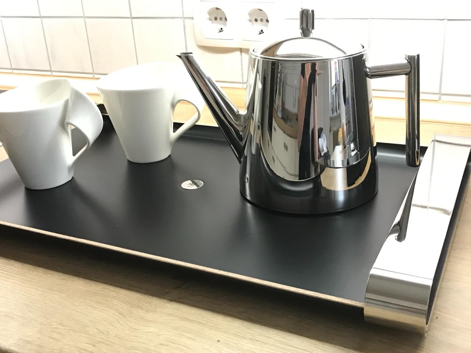Gute Qualität, wird außen heiß
