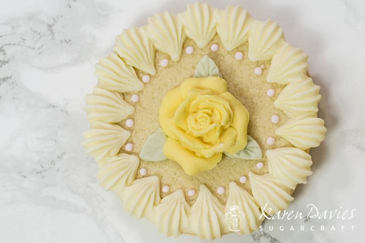 karen-davies-cupcake-top-rose-silikonform-rosen-cupcake-aufleger image 6