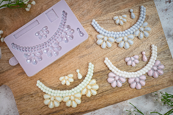 karen-davies-art-deco-jewels-pearls-silikonform image 2