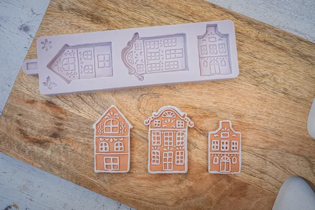 karen-davies-gingerbread-houses-h-uschen-silikonform image 1