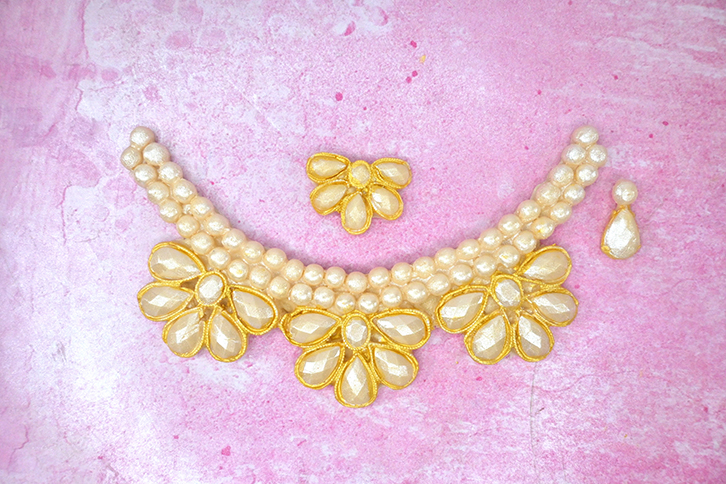 karen-davies-art-deco-jewels-pearls-silikonform image 7