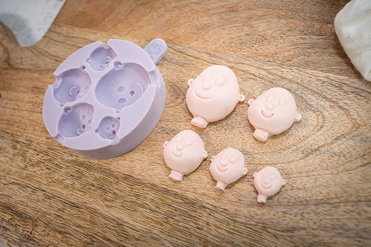 karen-davies-face-five-sizes-silikonform-10-40-mm image 4