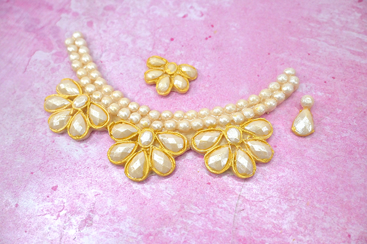 karen-davies-art-deco-jewels-pearls-silikonform image 6