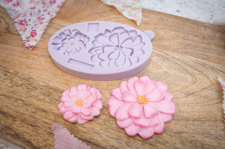 karen-davies-dahlia-silikonform-2-dahlien-designs image 4
