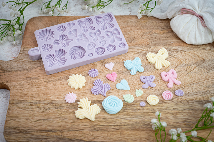 karen-davies-lambeth-accessories-silikonform image 3